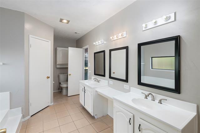 Building Photo - 4537 Fremont Ln