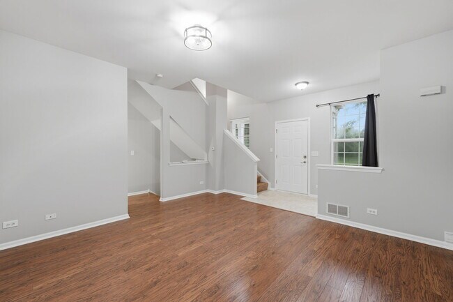 Building Photo - 1464 Cambria Dr