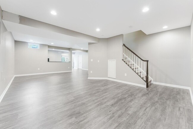 Building Photo - 20152 Boxwood Pl