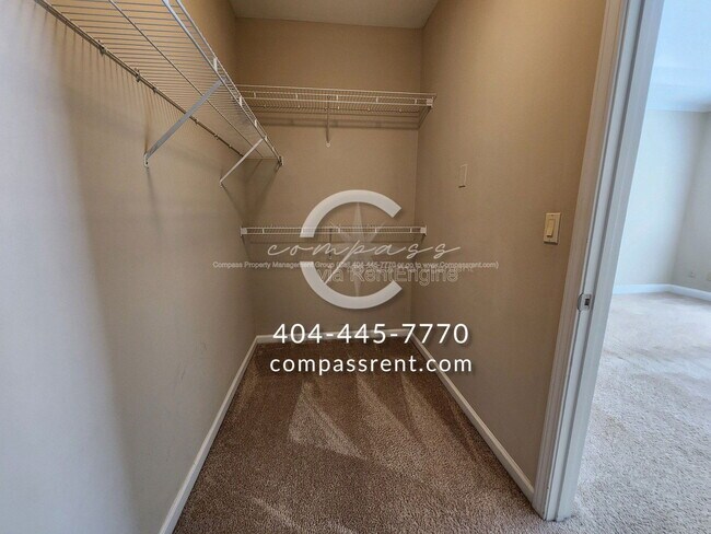 Building Photo - 12020 Stonebrook Cv