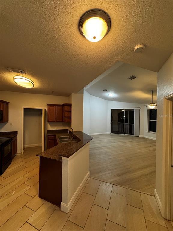 Building Photo - 5609 Legacy Crescent Pl