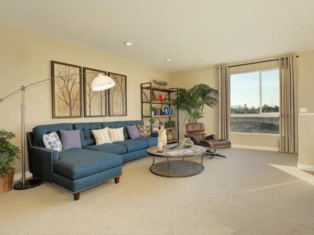2nd Floor dinning room - 2581 Arvia St. #13