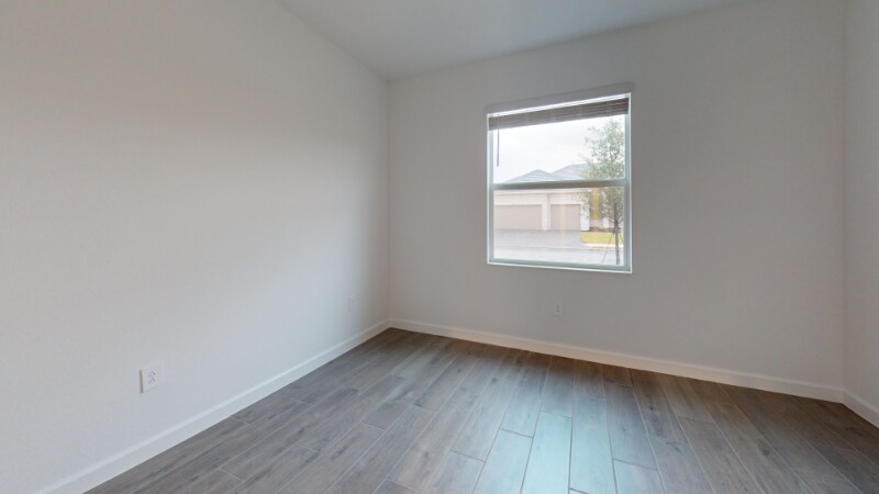 Building Photo - 7913 Lakes Edge Ln