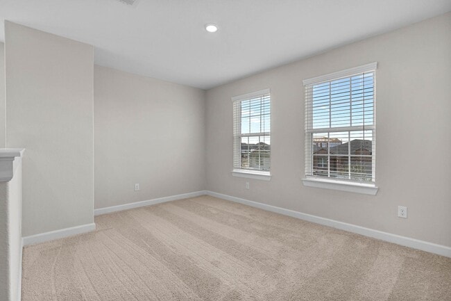 Building Photo - 1006 Whispering Winds Dr