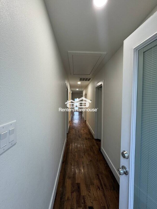 Building Photo - New 3 bed 2 bath Home in the Heart of Gree...