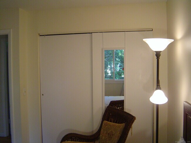 Building Photo - 301 S Elm St