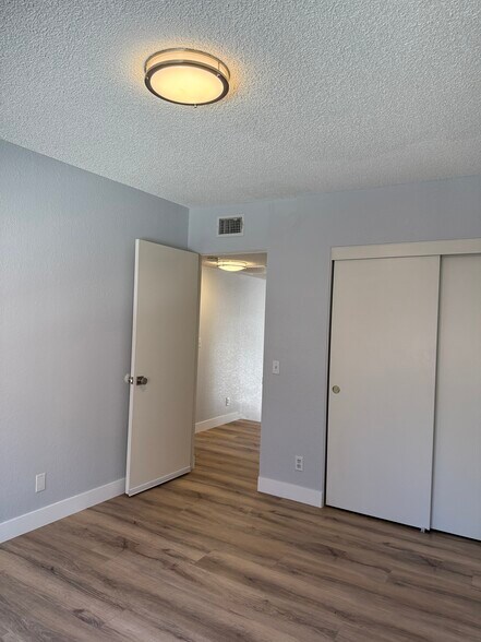 Building Photo - 4549 Alla Rd