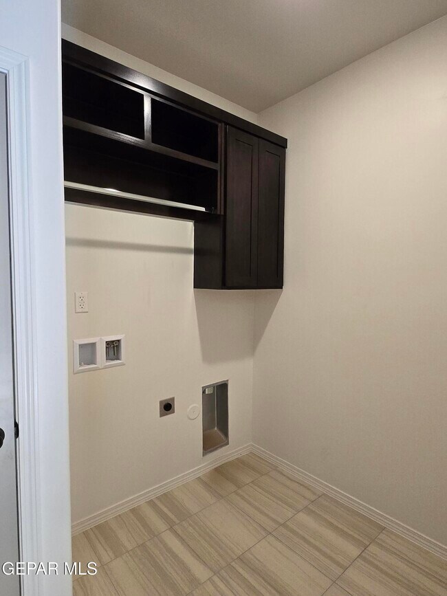 Building Photo - 11477 Van Nuys Dr