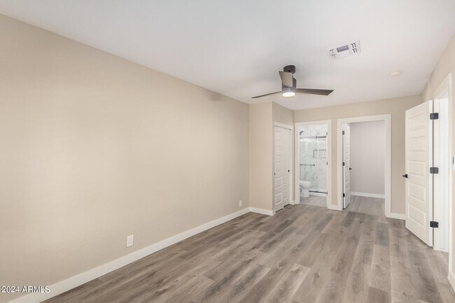 Building Photo - 1602 W Rockwood Dr