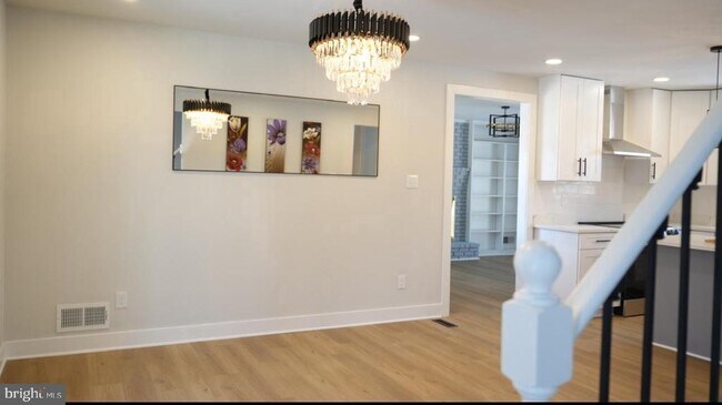 Building Photo - 5114 Montgomery Rd