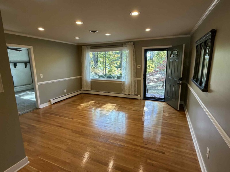 Building Photo - 11910 Lucks Ln