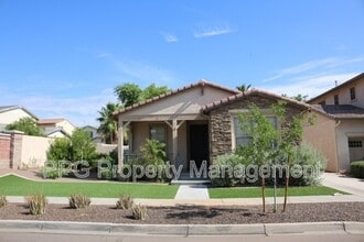 Building Photo - 15366 W Dreyfus St