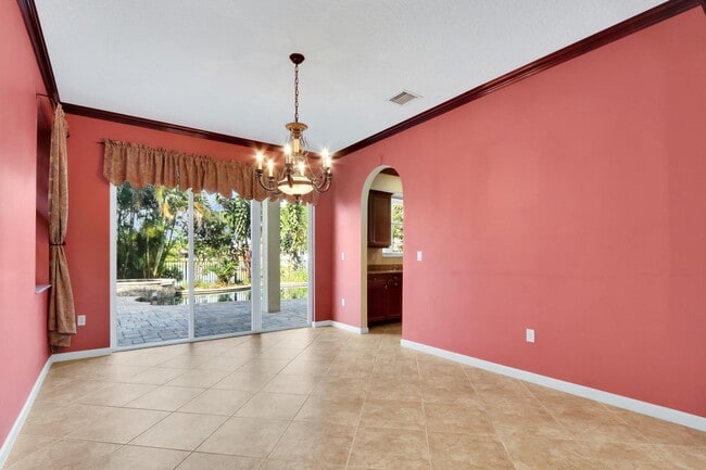 Building Photo - 3043 Hartridge Ter