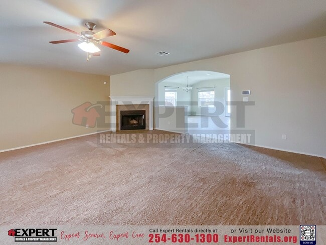 Building Photo - Enchanting 4-bedroom, 2-bathroom home nestled in Splawn Ranch!