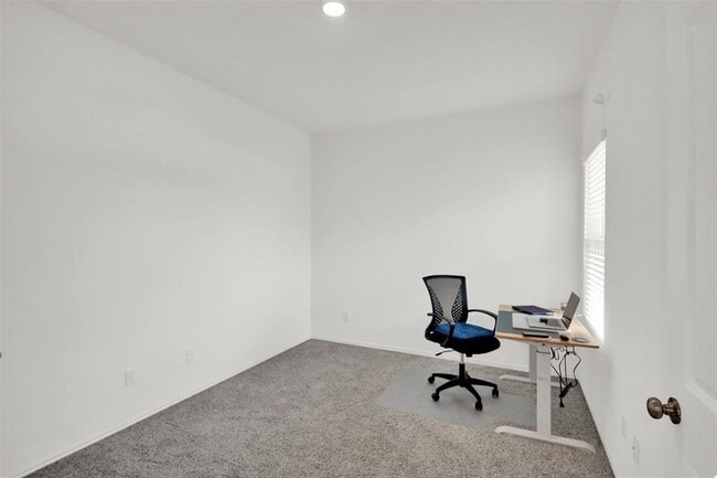 Building Photo - 937 Mallow Rd