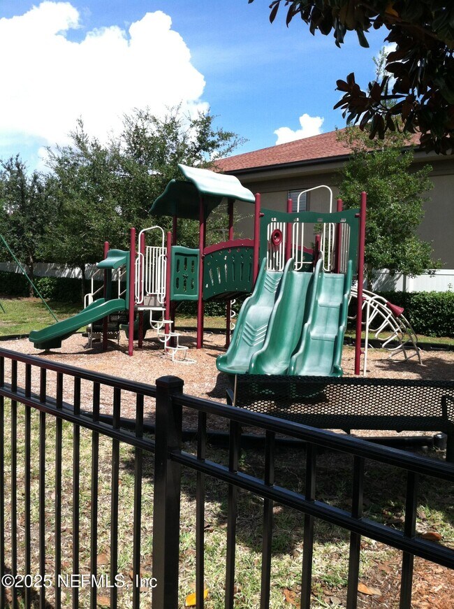 Building Photo - 9556 Armelle Way