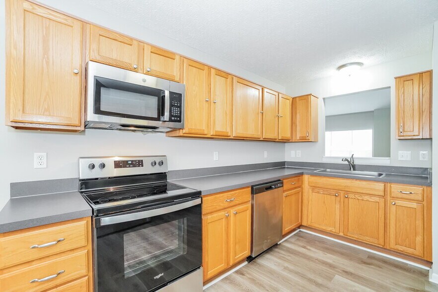 Building Photo - 238 Oxford Dr SW