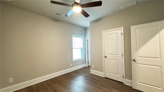 Building Photo - 13040 Deerfield Pkwy