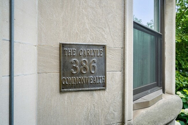 Building Photo - 386 Commonwealth Ave
