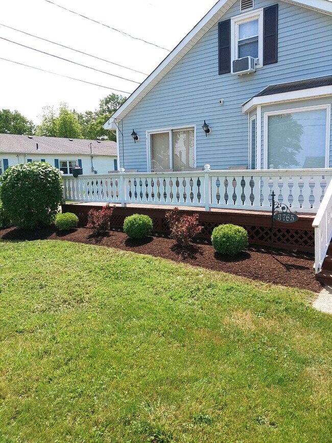 Primary Photo - Corporate House 3BR 2 Bath