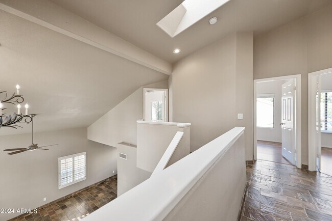 Building Photo - 9166 E Laurel Ln