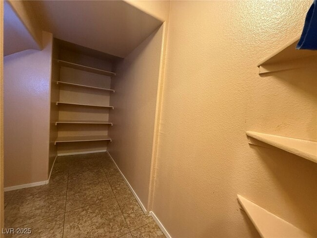 Building Photo - 8781 Parsons Ridge Ave