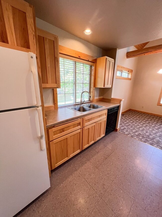 Building Photo - 4663 Marsh Hawk Dr