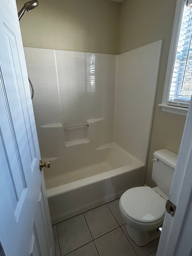 Building Photo - 4044 Chadwyck Dr