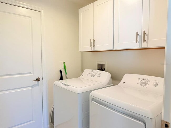 Building Photo - 35080 Brackett Bnd