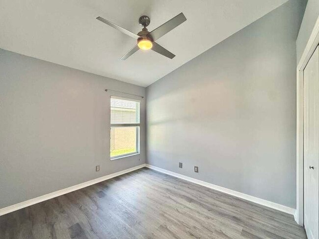 Building Photo - 838 Addison Dr NE