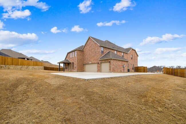 Building Photo - 310 Greystone Ct