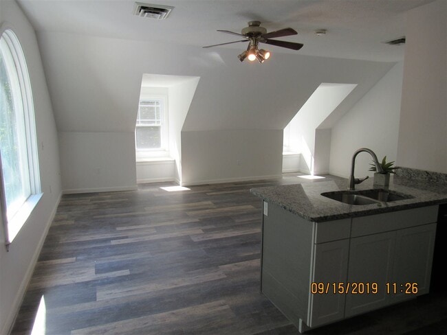 Building Photo - 56 McIntosh Ln