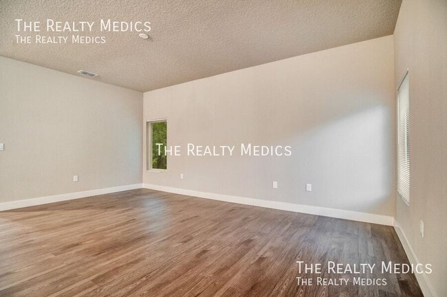 Building Photo - 1493 Hayworth Cir NW