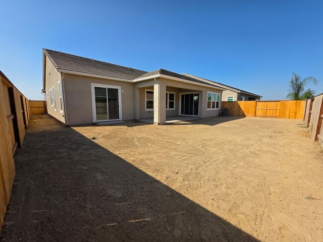 Building Photo - New construction 3 bedroom in Lodi!
