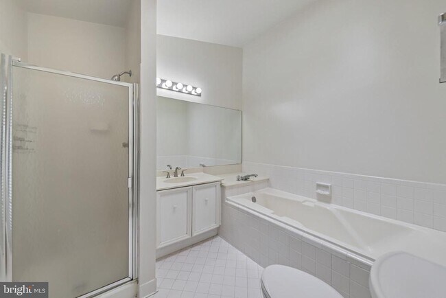 Building Photo - 10739 Mist Haven Terrace