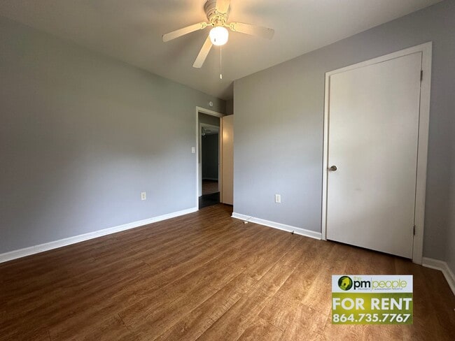 Building Photo - Newly renovated, cute Easley 3/1.5 Available!
