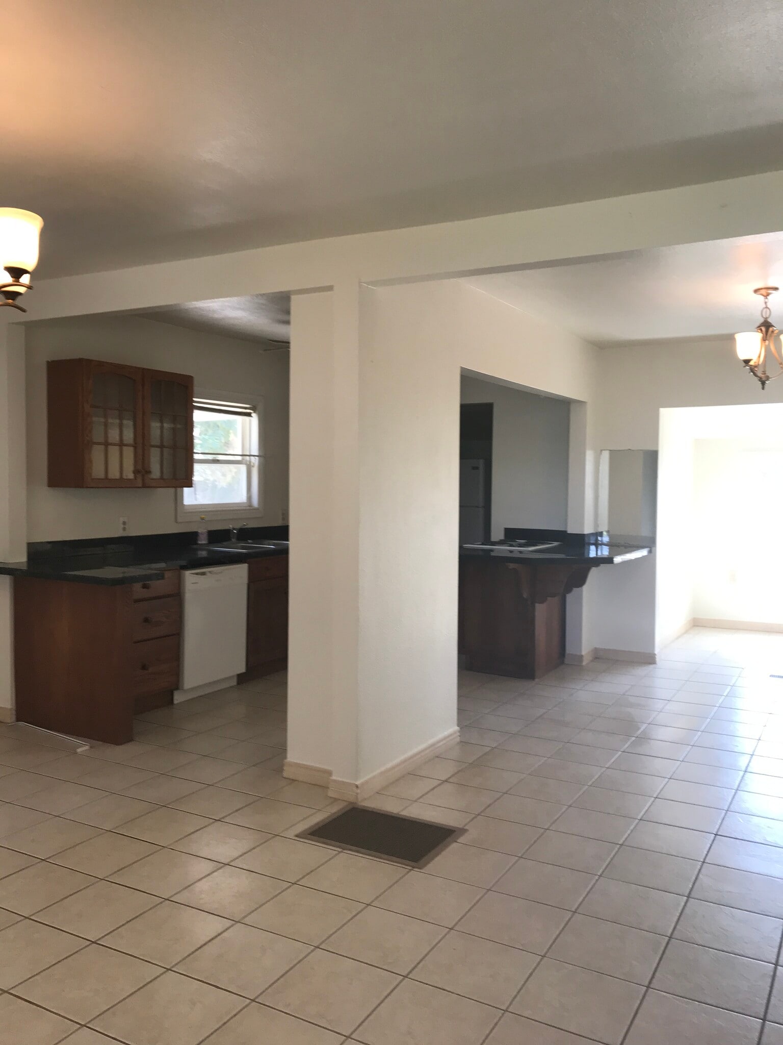 Building Photo - 123 North St