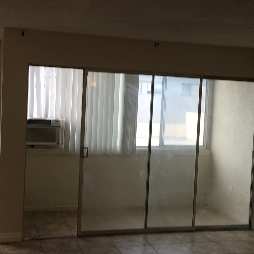 Building Photo - 805 Glenway Dr