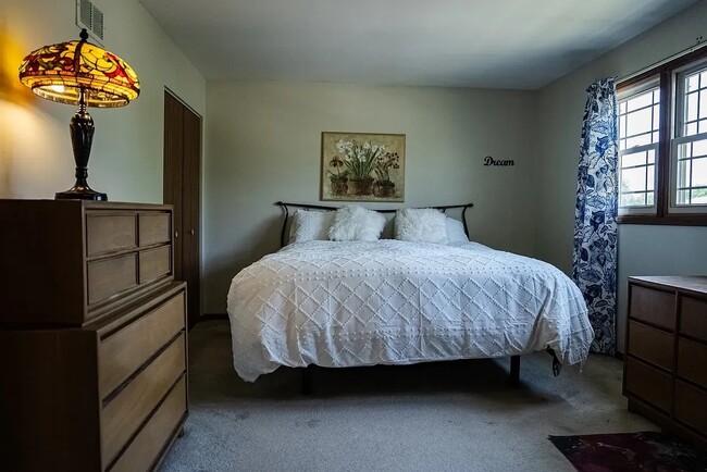 Building Photo - 17001 93rd Ave