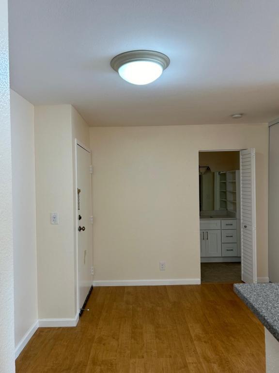 Building Photo - 361 Half Moon Ln