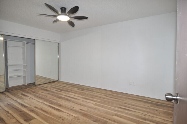 Building Photo - 602 Bellaire Dr