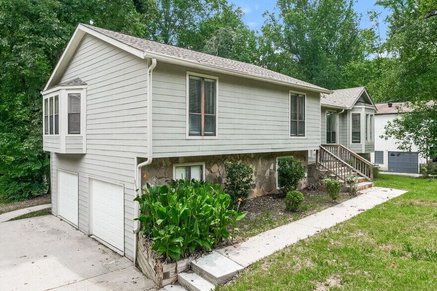 Building Photo - 1640 Clearstone Dr
