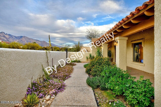 Building Photo - 1200 E Paseo Pavon