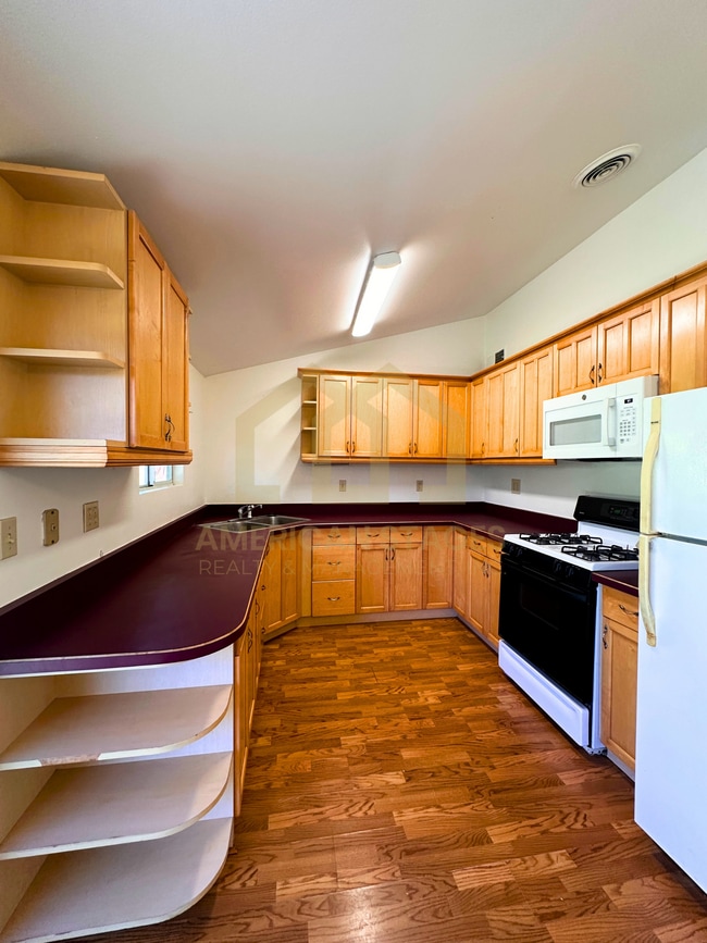 Building Photo - 3855 Via Mondo