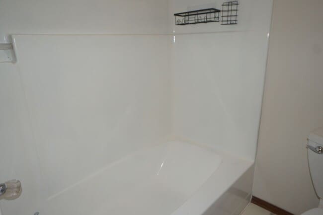 Building Photo - Lake Oswego South Shore Traditional