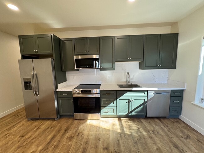 Building Photo - 5609 Benhenry Ct