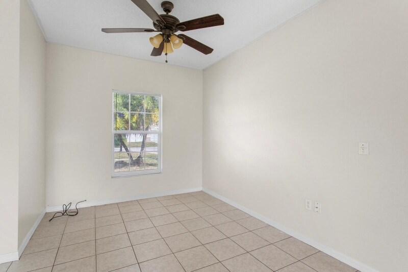 Building Photo - 504 Delido Way