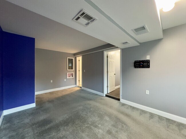 Building Photo - Charming 4 Bedroom/2 Bathroom Home with Large Backyard in Randallstown, MD!