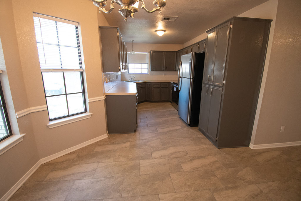 Building Photo - 5302 Leadville Dr