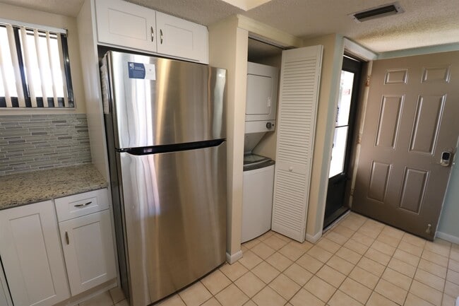 Building Photo - 4250-4A1A A1A S